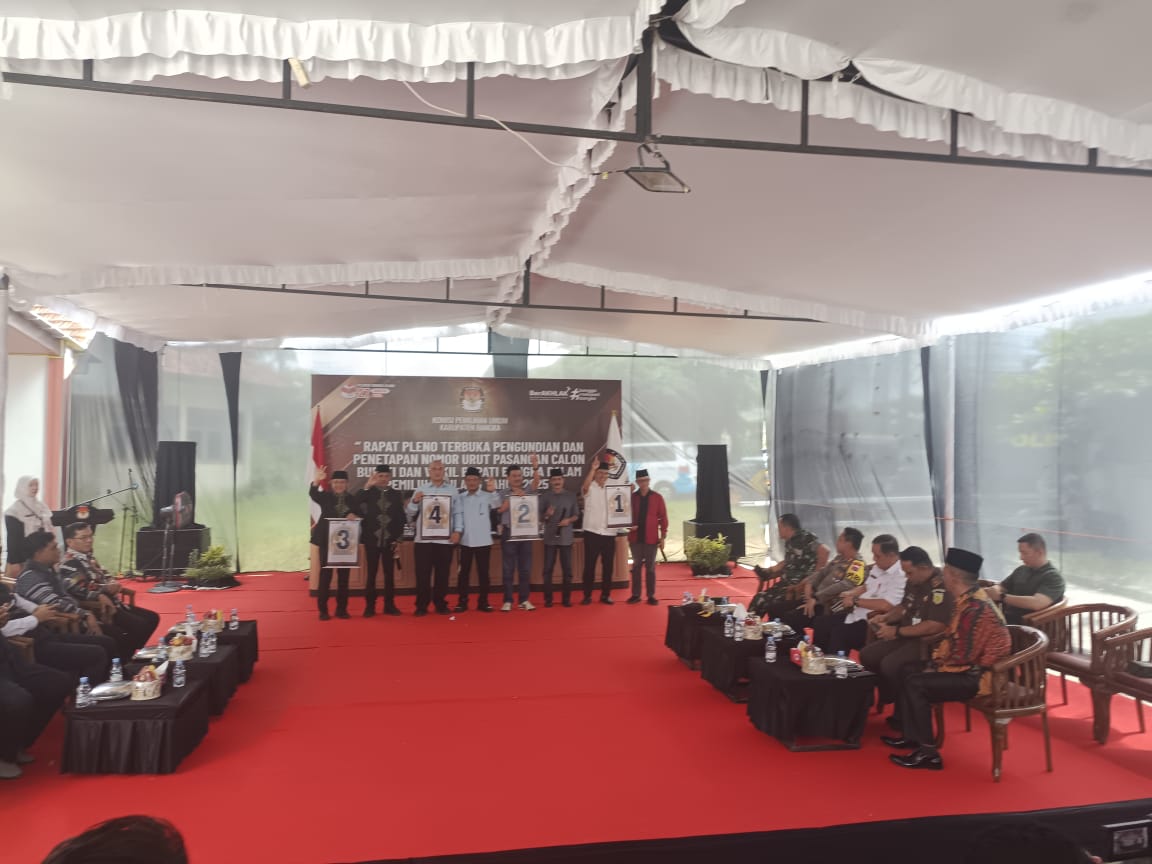 POLRES BANGKA PASTIKAN KEGIATAN RAPAT PLENO PENGUNDIAN DAN PENETAPAN NOMOR URUT AMAN